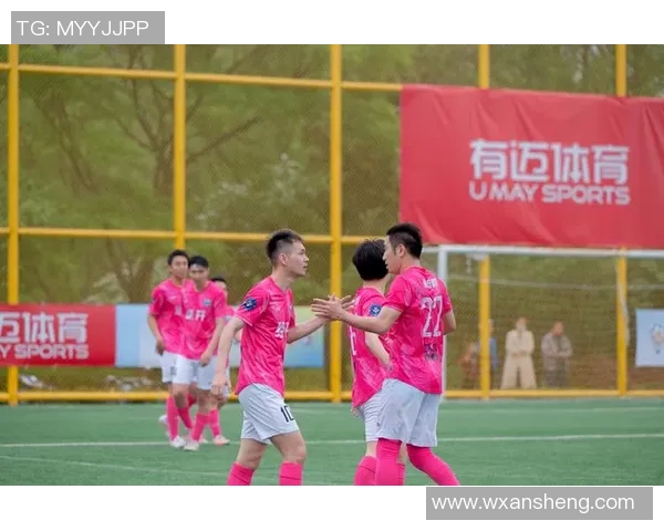 新秀足球星横空出世引爆绿茵赛场未来传奇指日可待