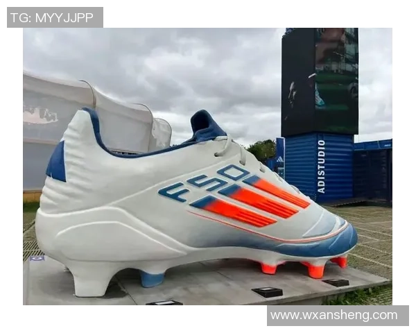 球星限量版足球鞋大揭秘：热门球星合作款式盘点