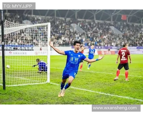 绿茵谢幕情深意长传奇球星泪洒赛场告别荣耀时刻