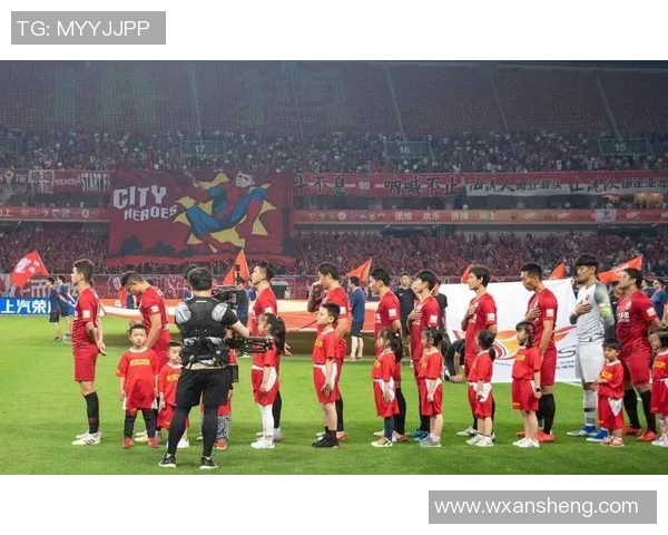 足球巨星来西安点燃激情 引爆全城球迷热情迎接盛会