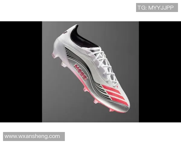 足球明星专属鞋款盘点 每一双背后都有故事与技术的碰撞